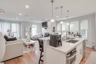 45 L St, Boston, MA 02127 - Photo 9