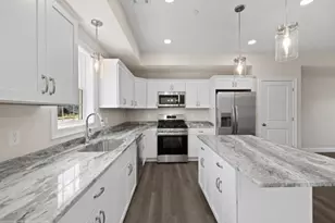 27 Johnson St, Taunton, MA 02780 - Photo 3