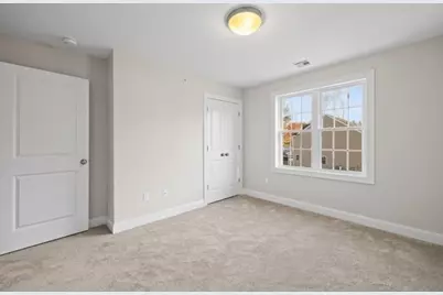 27 Johnson St #B, Taunton, MA 02780 - Photo 17