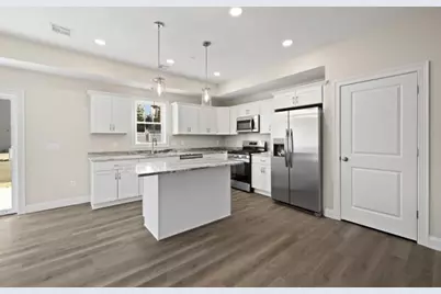 27 Johnson St #B, Taunton, MA 02780 - Photo 7