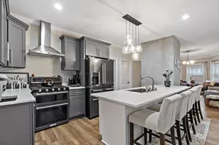 24 Potter St, Dartmouth, MA 02748 - Photo 5