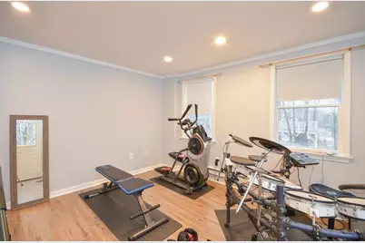 3 Hunnewell St, Melrose, MA 02176 - Photo 17