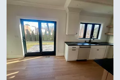 10 Webber Avenue #202, Bedford, MA 01730 - Photo 3