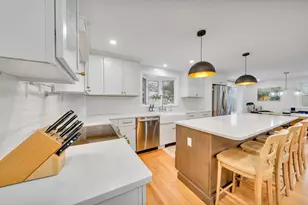 17 Wakefield St, Reading, MA 01867 - Photo 11