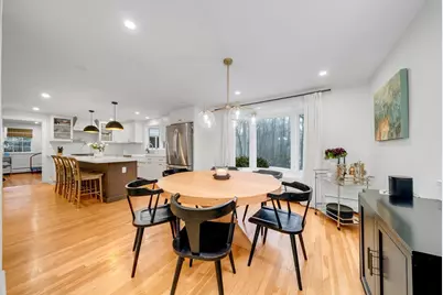 17 Wakefield St, Reading, MA 01867 - Photo 5