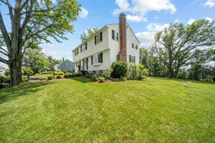 17 Wakefield St, Reading, MA 01867 - Photo 37