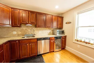 15 Downer Ct #15, Boston, MA 02122 - Photo 5