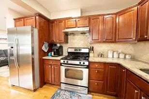 15 Downer Ct, Boston, MA 02122 - Photo 3