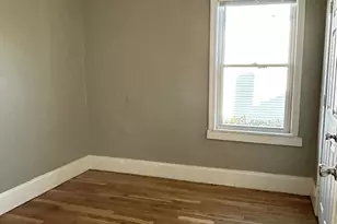 62 Pitman St, Fall River, MA 02723 - Photo 9