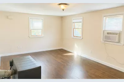 1042 Sassaquin Ave #2, New Bedford, MA 02745 - Photo 7