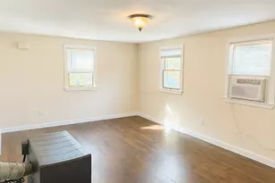 1042 Sassaquin Ave, New Bedford, MA 02745 - Photo 7