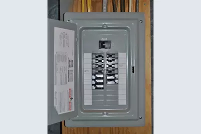 105 Sycamore St, New Bedford, MA 02740 - Photo 15