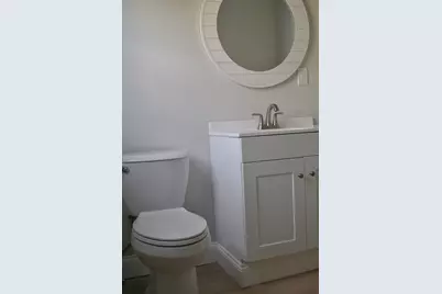 105 Sycamore St, New Bedford, MA 02740 - Photo 5