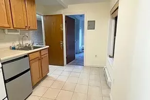 11 Grove, Boston, MA 02114 - Photo 3