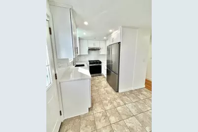 154 N Central Ave, Quincy, MA 02170 - Photo 5