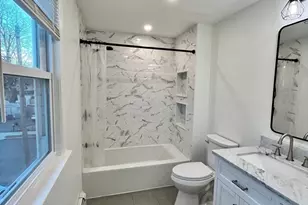 154 N Central Ave, Quincy, MA 02170 - Photo 9