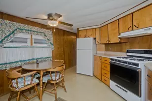 28 Mockingbird Dr, Chicopee, MA 01020 - Photo 11