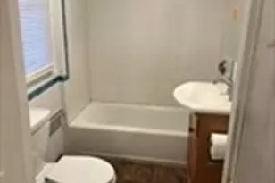 7 Hillside Ave, Everett, MA 02149 - Photo 5