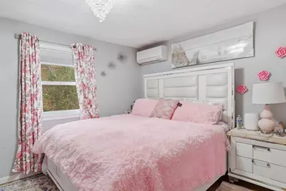 21 Francis Ave, Holyoke, MA 01040 - Photo 21