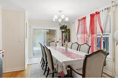 21 Francis Ave, Holyoke, MA 01040 - Photo 9