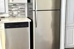 224 Walnut St, Agawam, MA 01001 - Photo 3