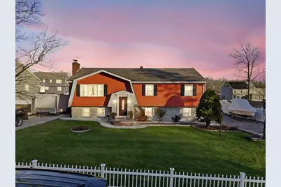 17 Cunniff Ave, Milford, MA 01757 - Photo 19