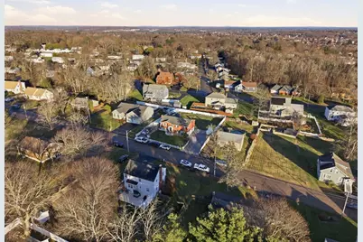 17 Cunniff Ave, Milford, MA 01757 - Photo 27