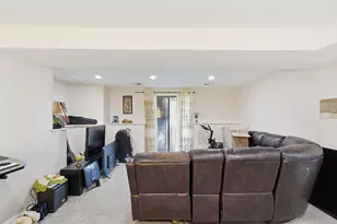 17 Cunniff Ave, Milford, MA 01757 - Photo 37