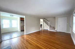 76 Cloverdale Rd, Newton, MA 02461 - Photo 3