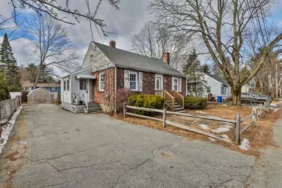 3 Veterans Ln, Stoneham, MA 02180 - Photo 35