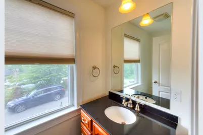 38 Johnson St, Worcester, MA 01604 - Photo 11