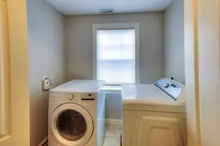 38 Johnson St, Worcester, MA 01604 - Photo 21