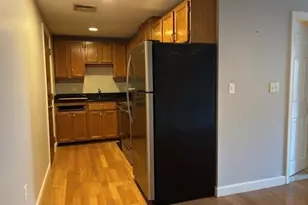 35 Prospect St, Woburn, MA 01801 - Photo 3