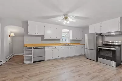 71 Hurd St, Fitchburg, MA 01420 - Photo 5