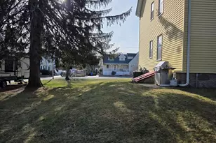 284 School St, Whitman, MA 02382 - Photo 27