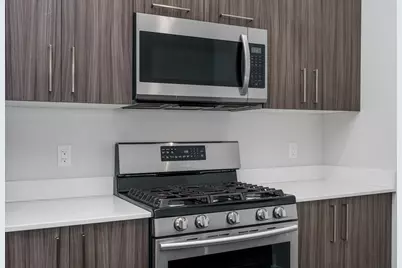 16 Laurel St #502, Everett, MA 02149 - Photo 5