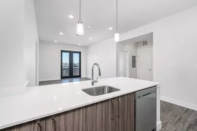 16 Laurel St #502, Everett, MA 02149 - Photo 7