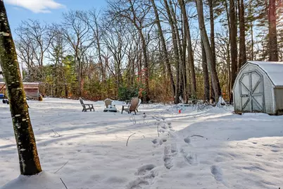 27 Beech St, Tyngsborough, MA 01879 - Photo 35