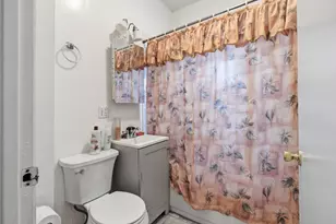 133 Marlborough St, Chelsea, MA 02150 - Photo 7