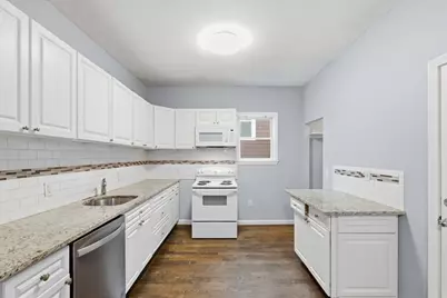 133 Marlborough St, Chelsea, MA 02150 - Photo 9