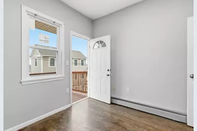 133 Marlborough St, Chelsea, MA 02150 - Photo 19