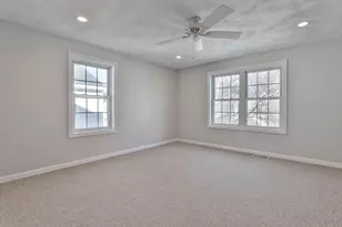 34 Groveland Commons Way, Groveland, MA 01834 - Photo 29