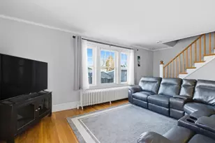 45 Lowell St, Woburn, MA 01801 - Photo 3