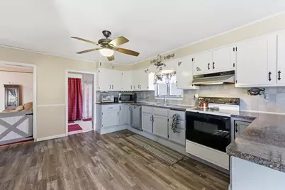 521 North Liberty Street, Belchertown, MA 01007 - Photo 7