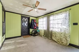 521 N Liberty St, Belchertown, MA 01007 - Photo 5