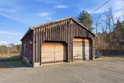 521 North Liberty Street, Belchertown, MA 01007 - Photo 29