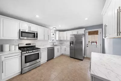 36 Azalea Ln #36, Marlborough, MA 01752 - Photo 9