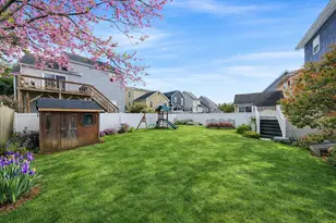 36 Azalea Ln, Marlborough, MA 01752 - Photo 3