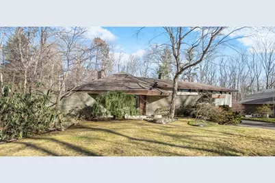 64 Oak Hill Rd, Worcester, MA 01609 - Photo 1