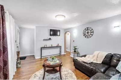 63 Lawton St, Springfield, MA 01109 - Photo 17
